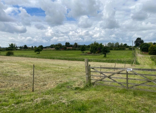 Lodge countryside setting